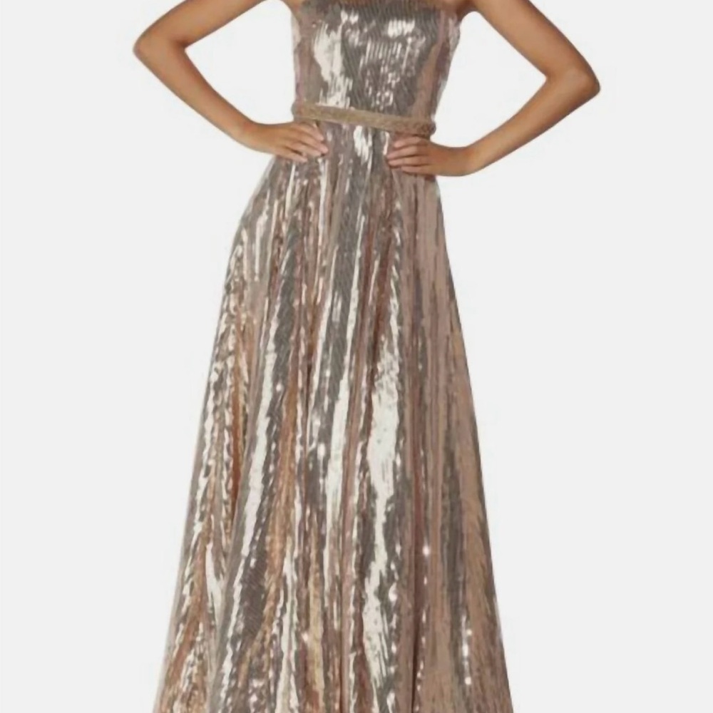 Gold Sleeveless Scoop Neck Gown